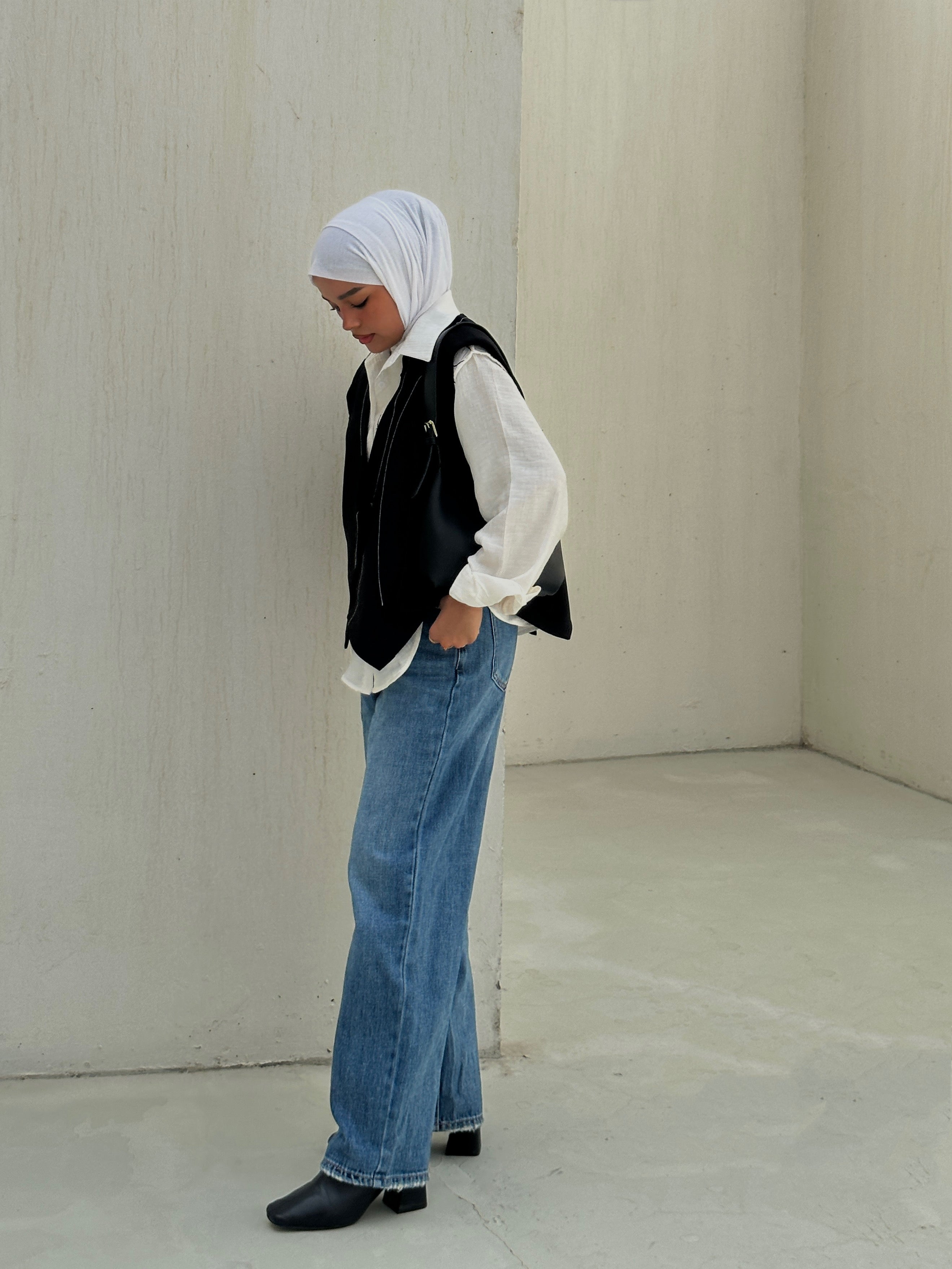 سترة بليزر قصيرة