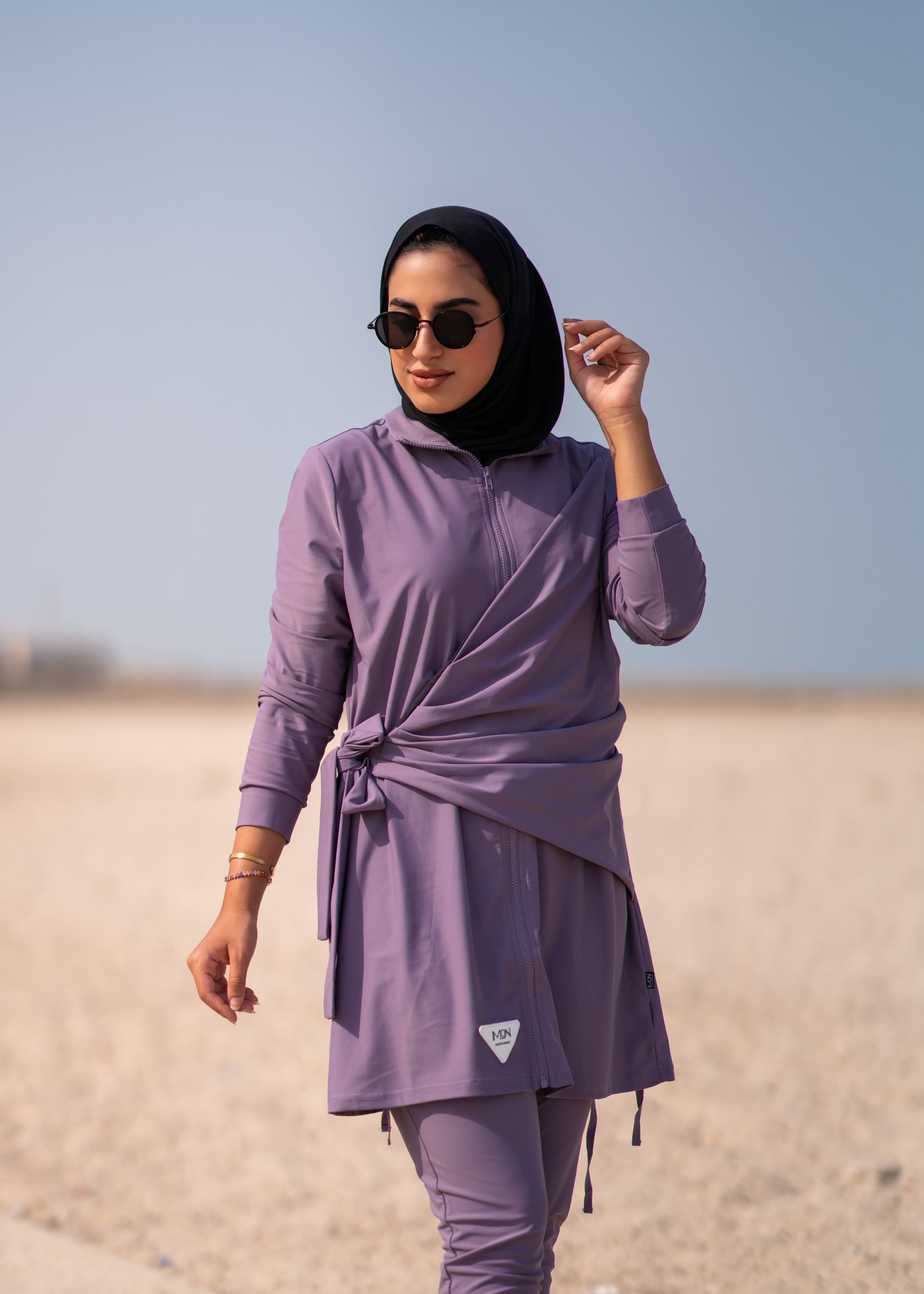 <tc> بوركيني مع ربطة جانبية + توربان</tc>