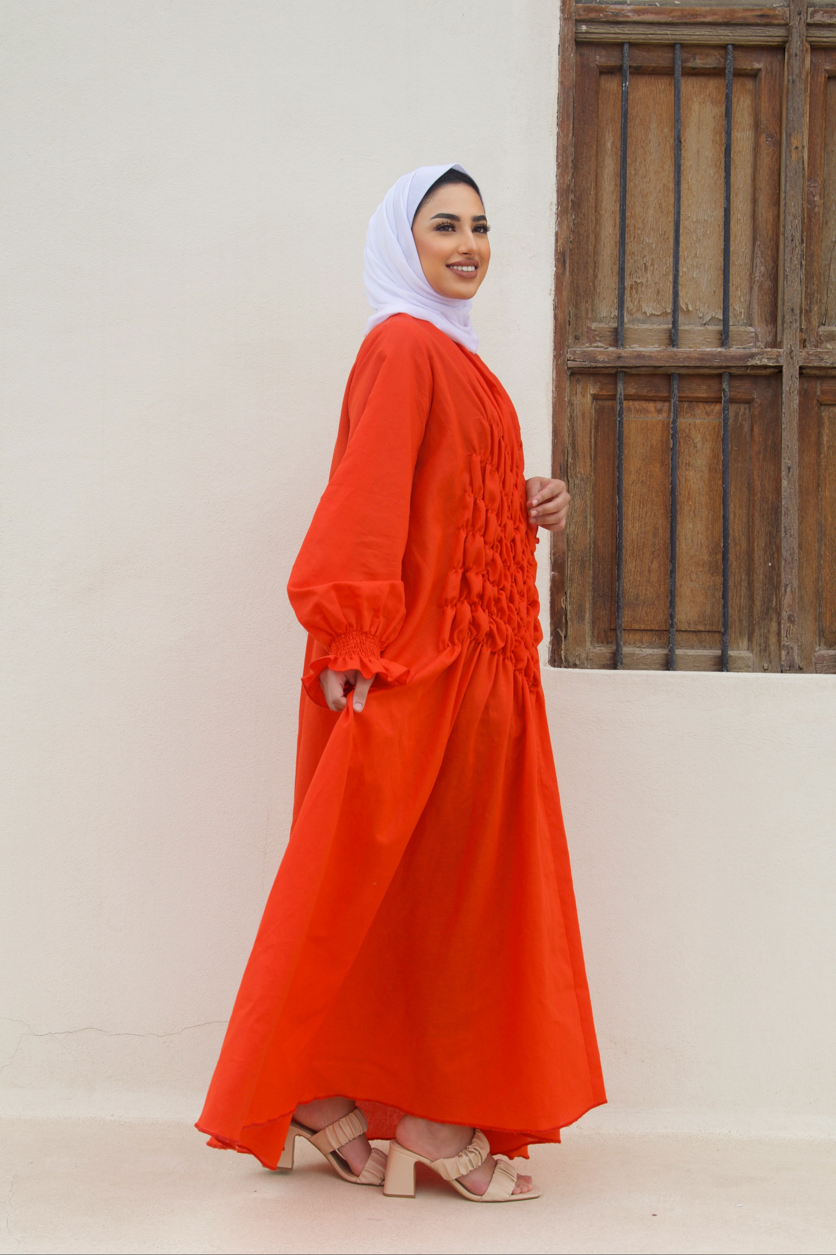 الكتان دارا مع لحاف Ruched