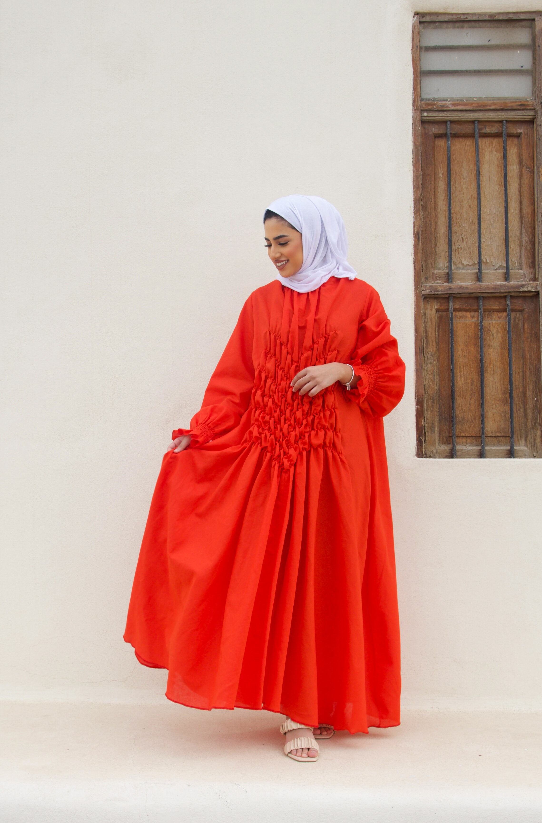 الكتان دارا مع لحاف Ruched