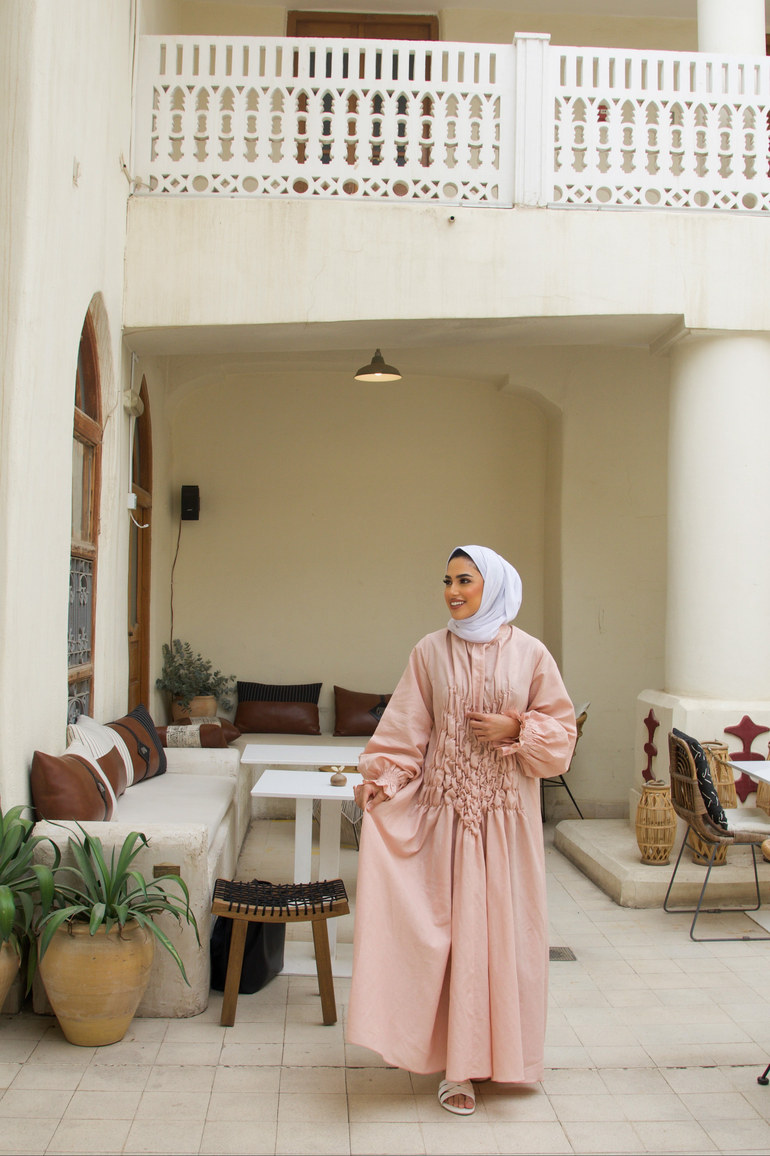 الكتان دارا مع لحاف Ruched