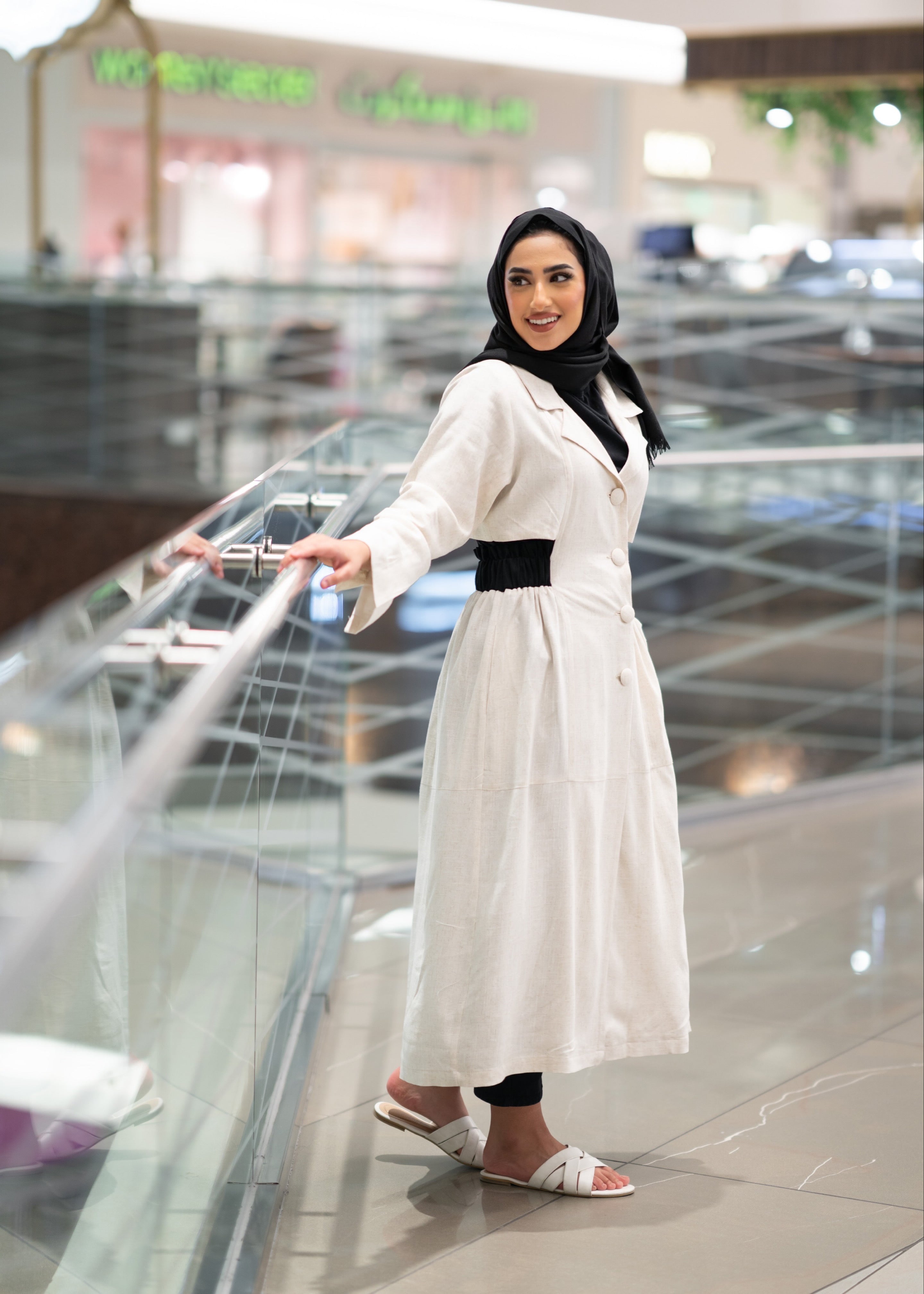 مرنة الخصر المقسم السترة الظهر