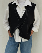 Load image into Gallery viewer, Short Blazer Vest
