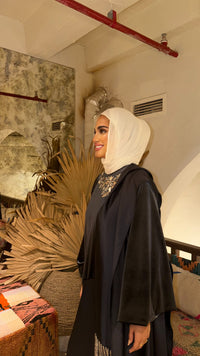 Black Sleek Velvet Strass Daraa