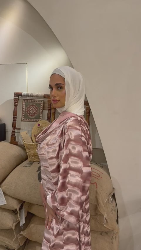 Quilted Velvet Cowl Neck Daraa